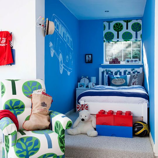Современный дизайн комнаты для мальчика - фото 28