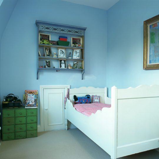 Современный дизайн комнаты для мальчика - фото 40