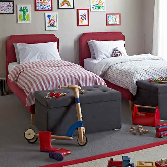 Мебель для детской: скамья с отсеком для хранения